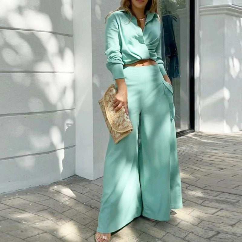 Elegantes zweiteiliges Set: langärmliges Oberteil mit Bündchen und Hose mit hoher Taille