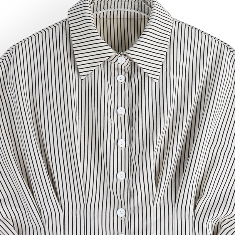 🌞Frühlingserwachen: 50% Rabatt!👕 Damen Gestreifte Tunika mit Smokbund & Peplum-Saum: Vertikale Streifen + Flutter-Ärmel – Figurbetont, atmungsaktiv & vielseitig für Büro & Freizeit