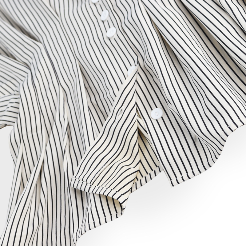 🌞Frühlingserwachen: 50% Rabatt!👕 Damen Gestreifte Tunika mit Smokbund & Peplum-Saum: Vertikale Streifen + Flutter-Ärmel – Figurbetont, atmungsaktiv & vielseitig für Büro & Freizeit